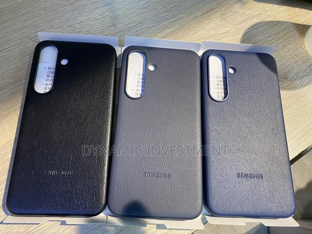 Samsung Galaxy Official Leather Case/Cover for Galaxy S25 - thumbnail 2