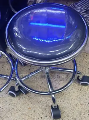 *Pedicure Stools With a Wheel