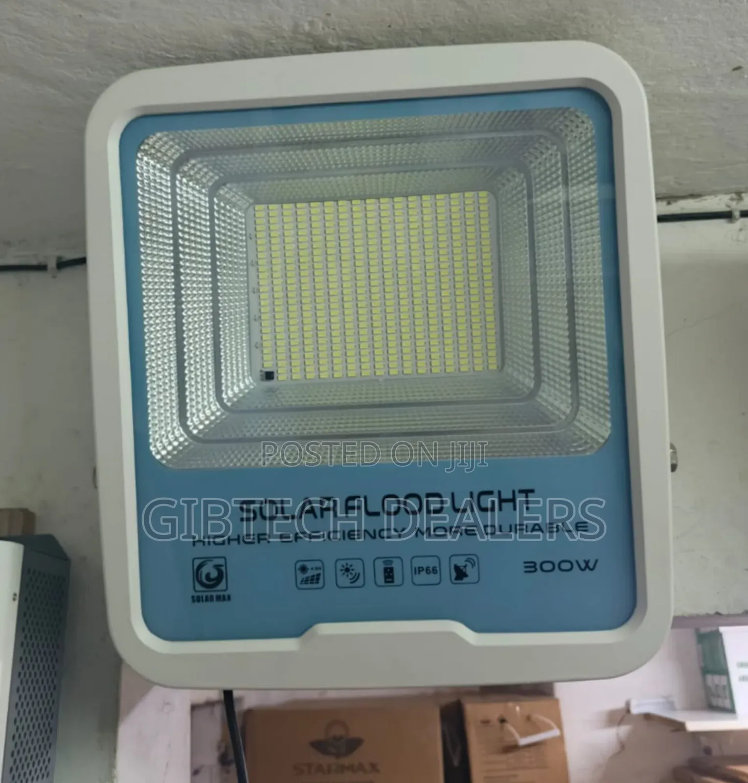 300w Solarmax Solar Floodlight