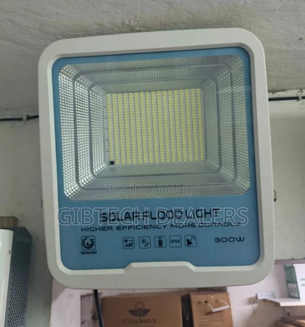 300watts Solarmax Solar Floodlight