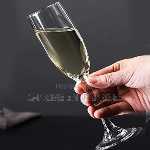 Champagne Glass - main view