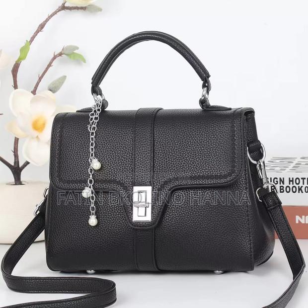 Simple Sling Bags - thumbnail 4