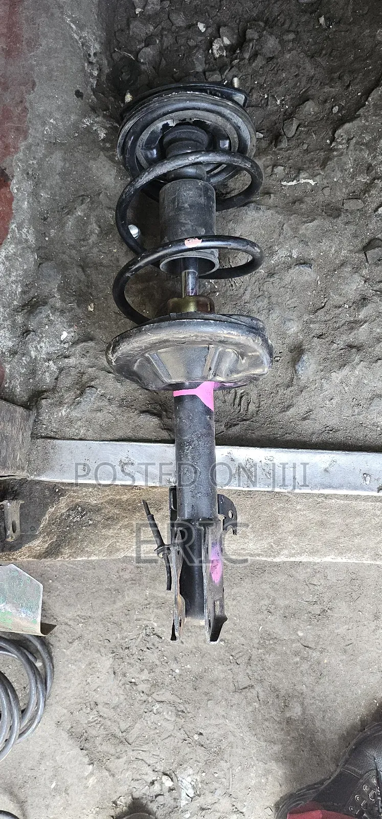 Mitsubishi Colt Shocks