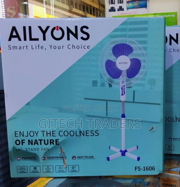 *Lyons 16" Stand Fan