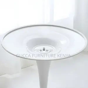 Dining Tables:Round Top Shape Cocktail Table for Home Office