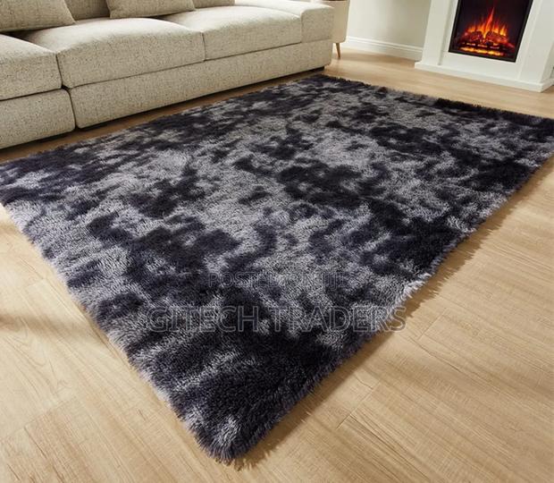 7*10 Patches Fluffy Carpet