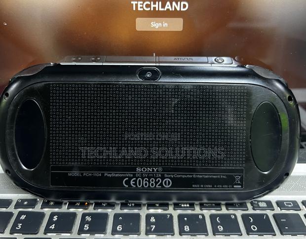 Well Used SONY PSVITA - thumbnail 3