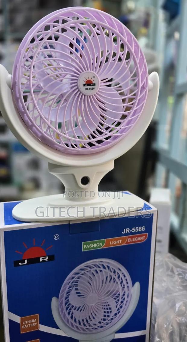 *Mini Rechargeable Table Fan