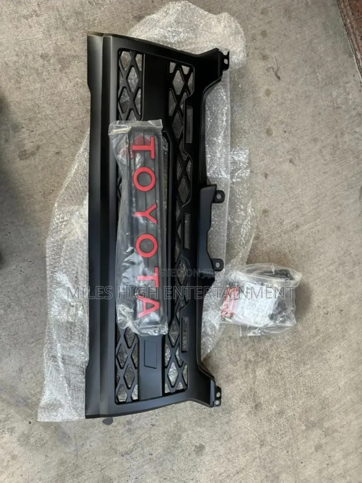 Toyota Hiace Modified Led Grill