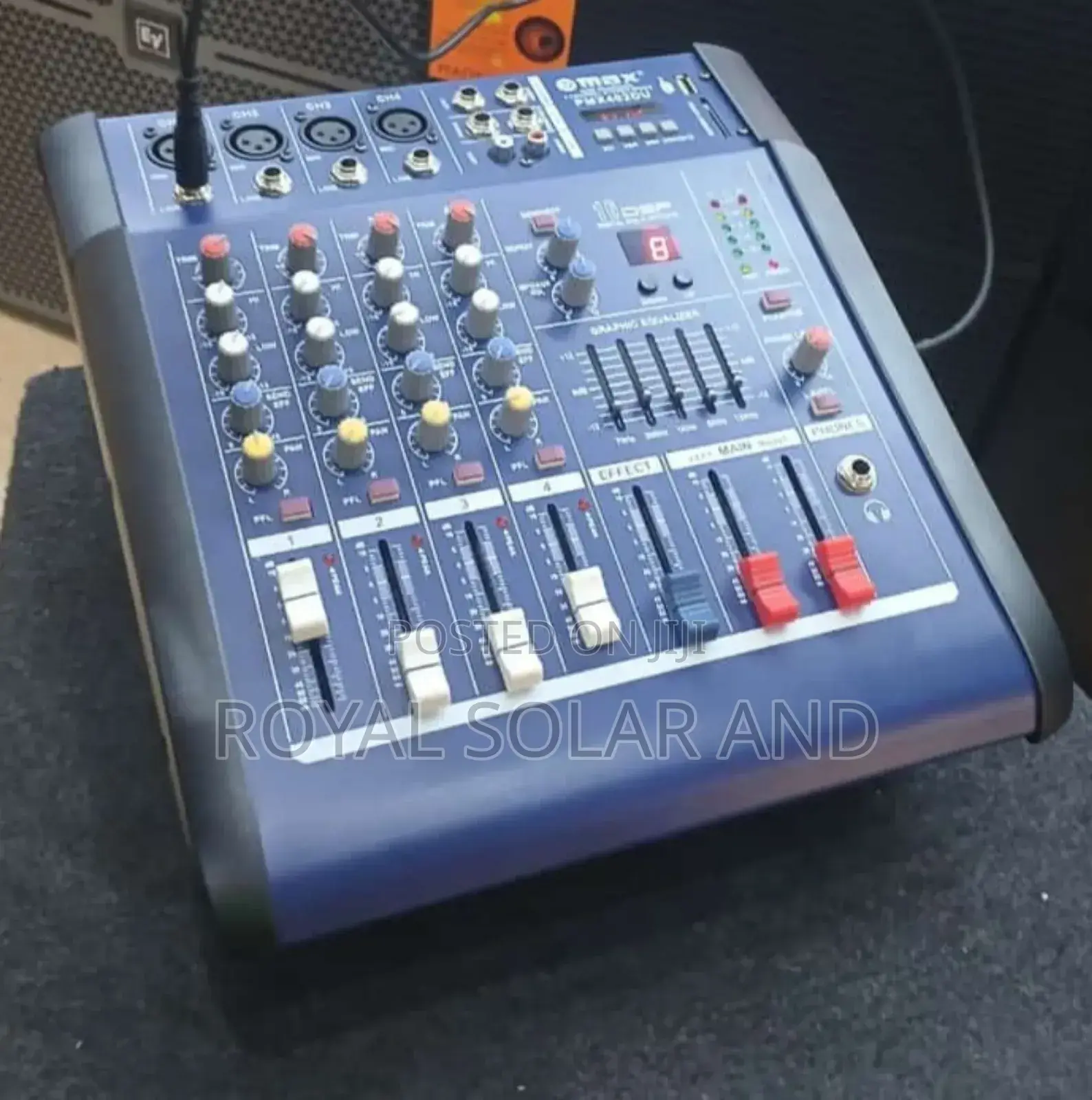 Profesional Powered Mixer 4 Chanels