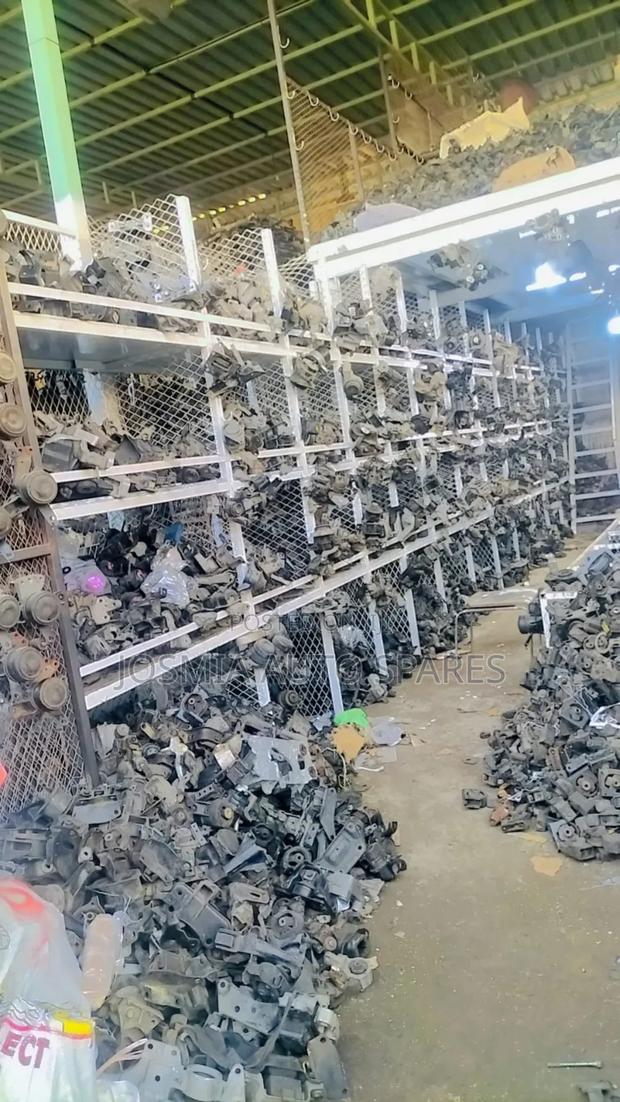 Toyota Engine Mount - main view