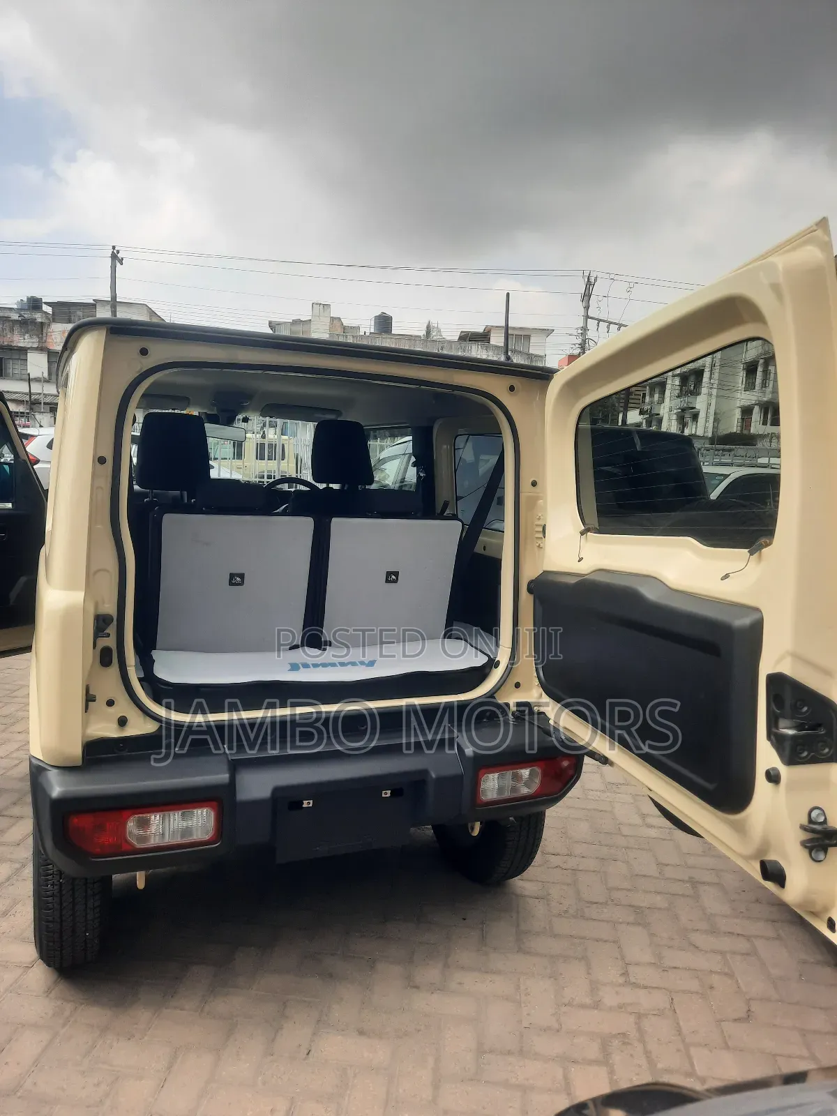 Suzuki Jimny 2019 Yellow
