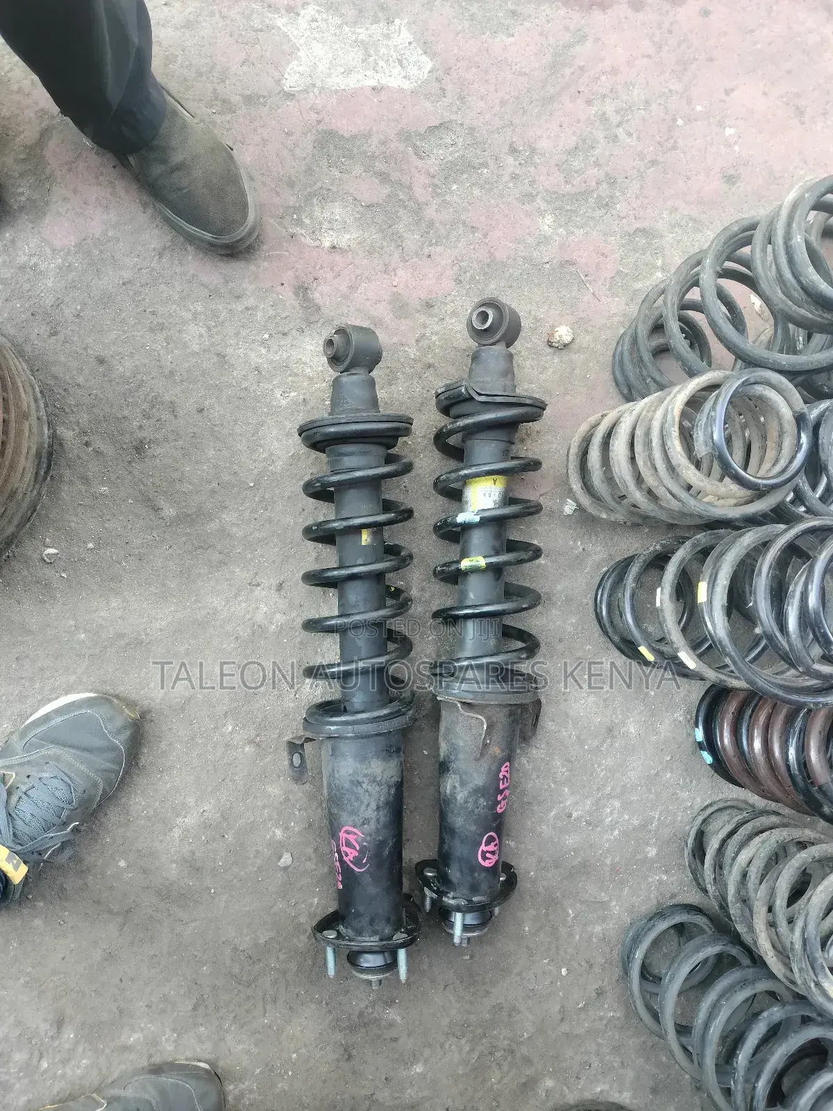 Toyota Mark X Rear Complete Shocks