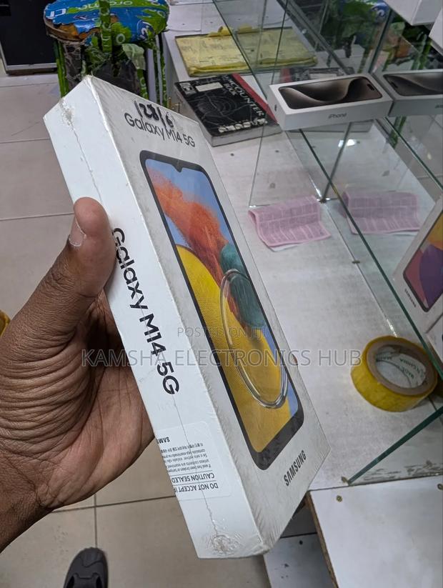 New Samsung Galaxy M14 128 GB Black - thumbnail 2