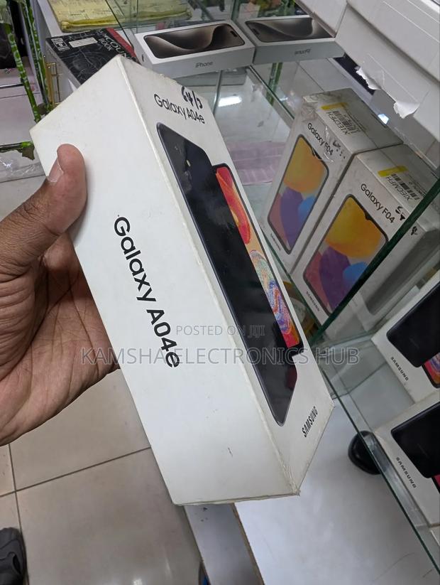 New Samsung Galaxy A04e 64 GB Black - thumbnail 2