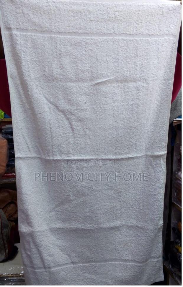 White Absorbent Salon Towels Available