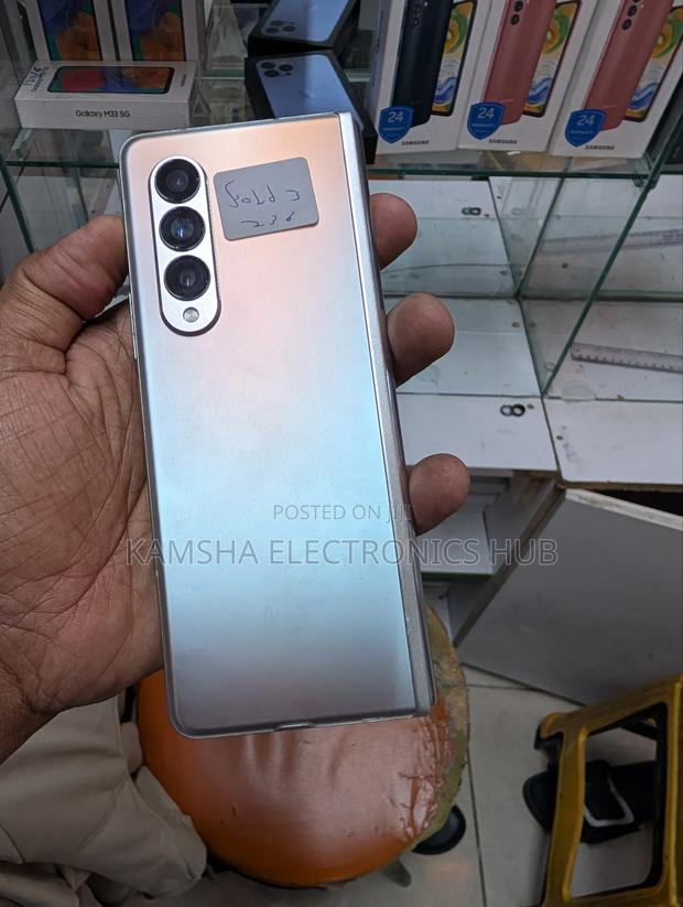 Samsung Galaxy Z Fold3 5G 512 GB Silver - main view