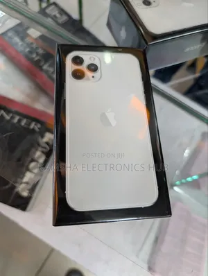 New Apple iPhone 11 Pro 256 GB Silver