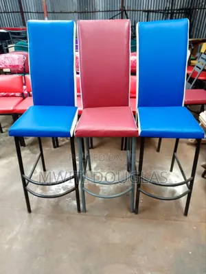 Full Comforter Restaurant/ Bar Chairs Available