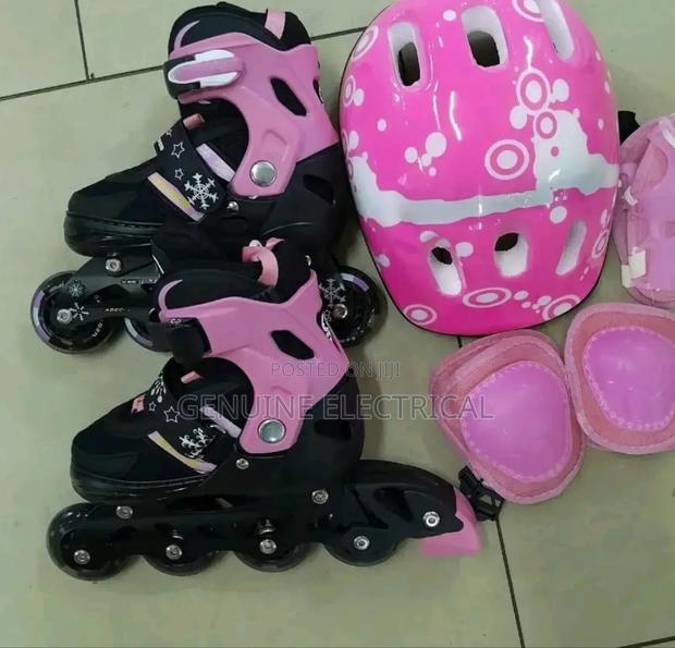 Full Set Skate Shoes With Hard Helmet
