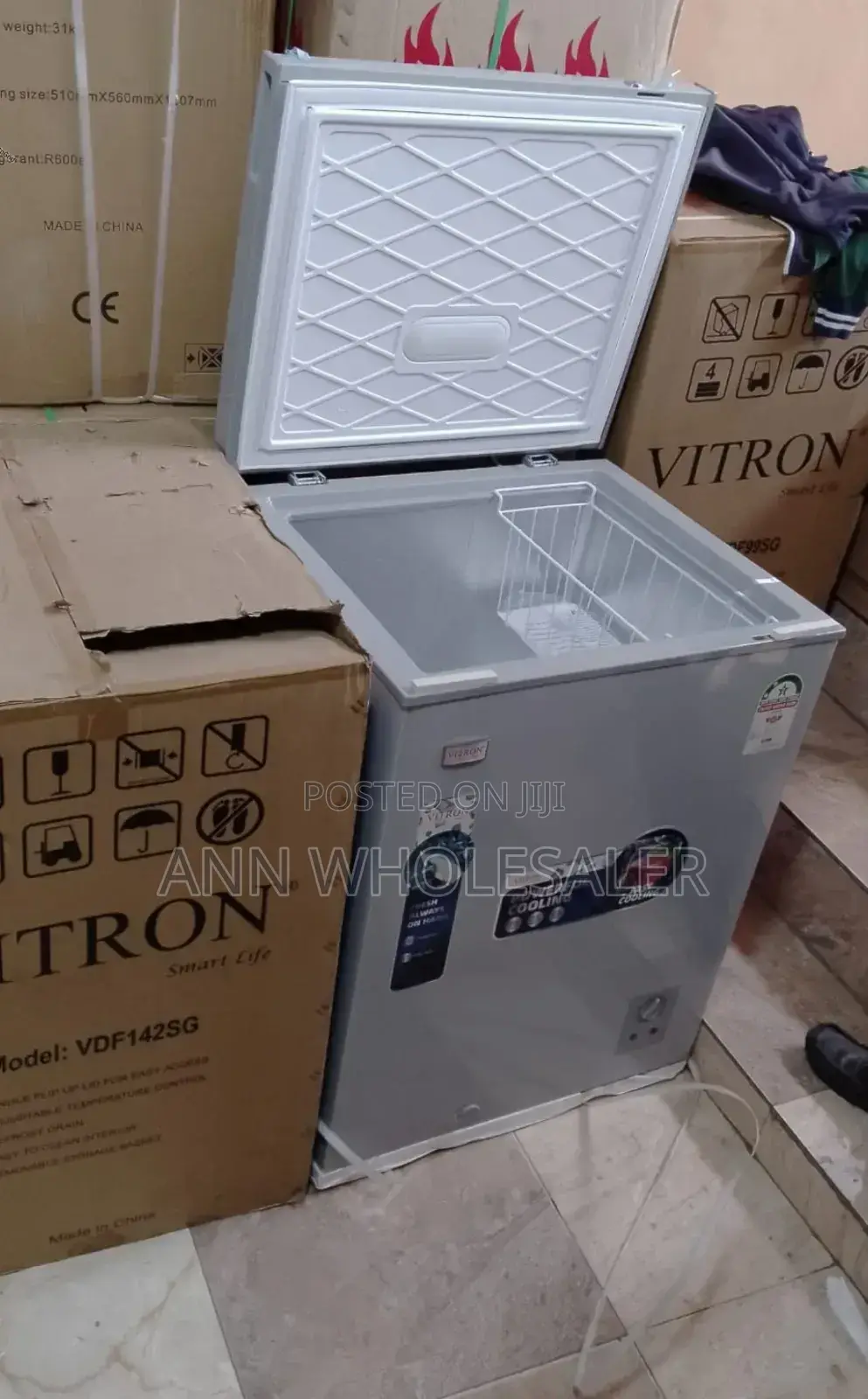 With Warranty 142litres Vitron Freezer FG/8