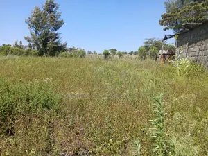 Prime Full Eighth Acre 800m Off Tarmac in Kiserian
