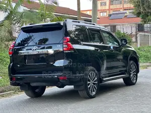 Toyota Land Cruiser Prado 2020 Black