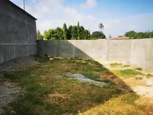Shop + Yard for Rent