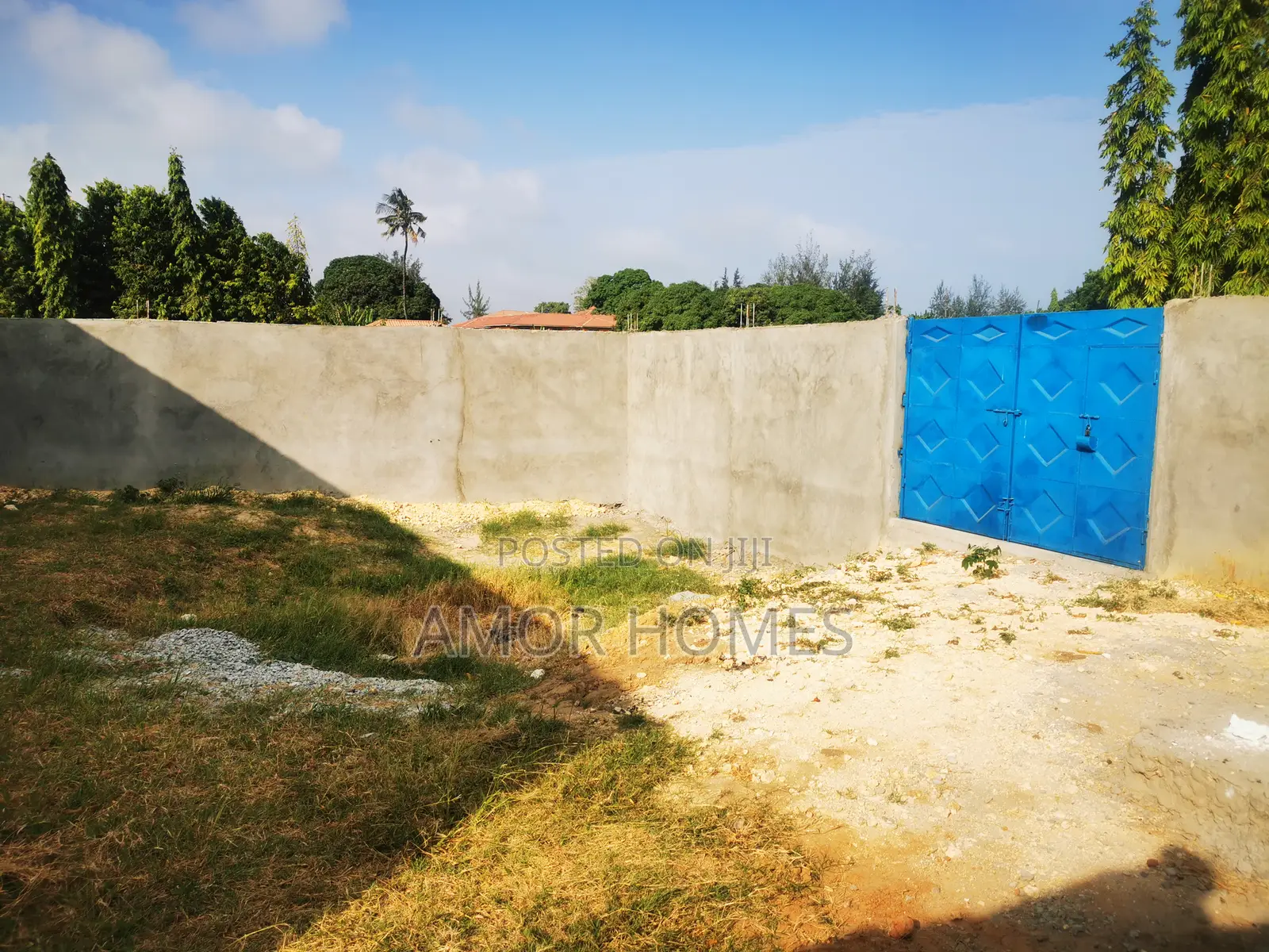 Shop + Yard for Rent