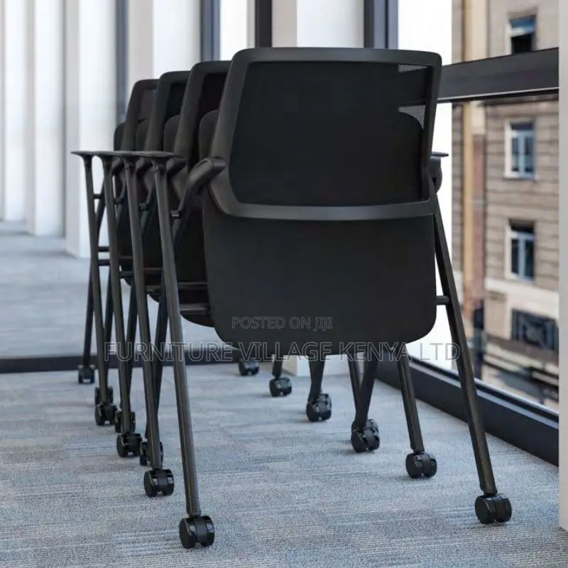 Minimalist Upholstered Office Desk Chairs With Armrest