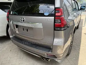 Toyota Land Cruiser Prado 2.7 2019 Gray