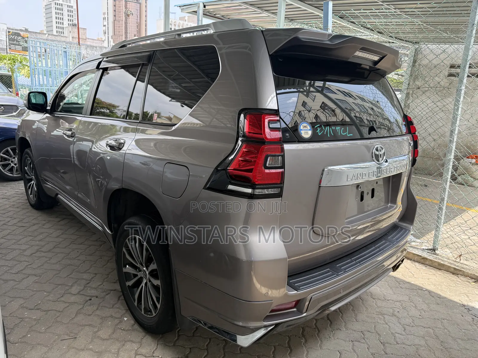 Toyota Land Cruiser Prado 2.7 2019 Gray