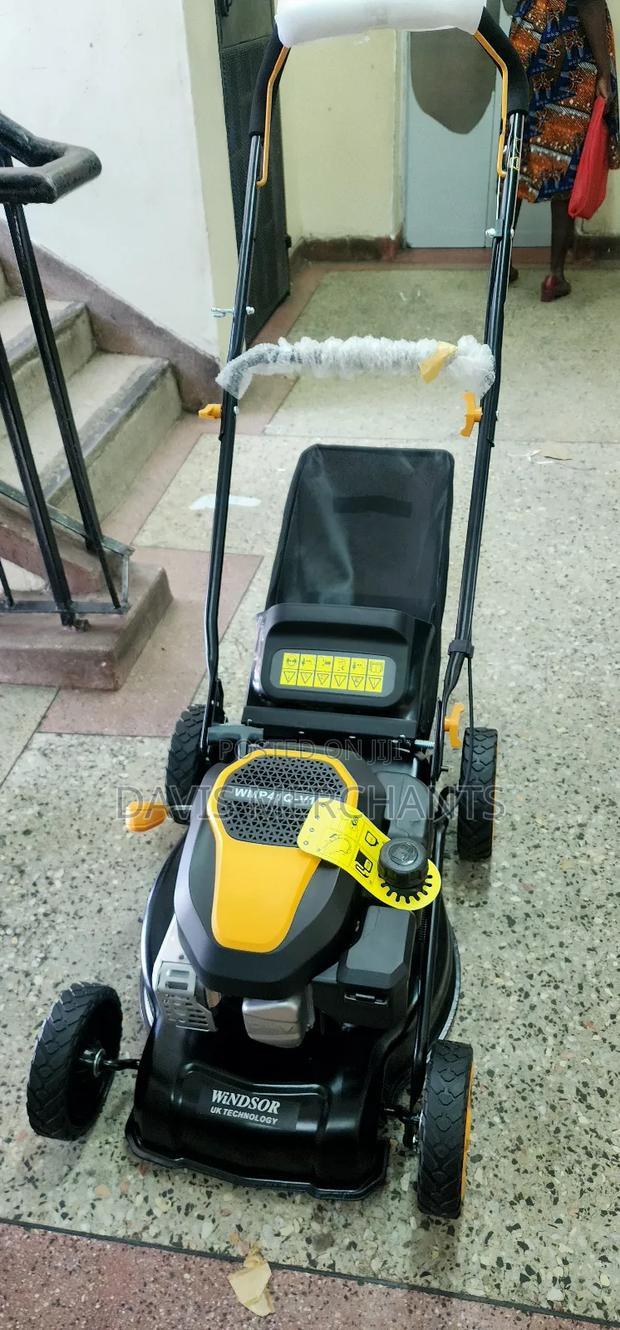 Llawn Mower Gasoline Machine With Level Adjustment - main view