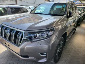 Toyota Land Cruiser Prado 2019 Gold