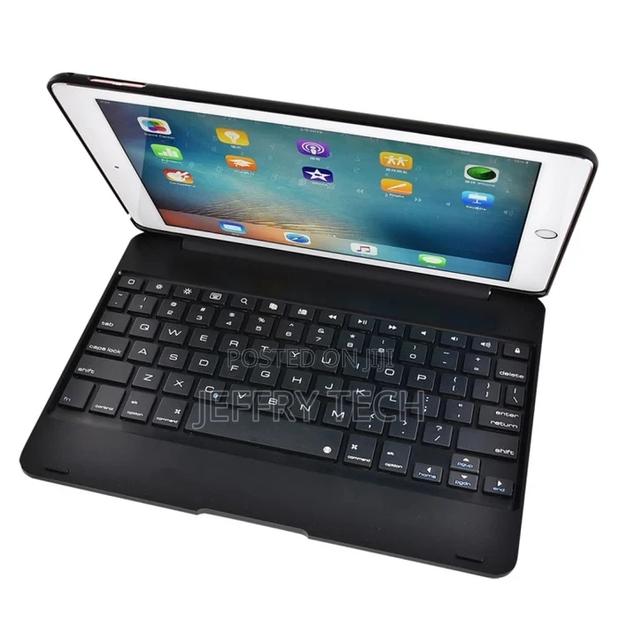 iPad Pro 9.7 Inch / Air 2 Tablet Case + Bluetooth Keyboard - thumbnail 3