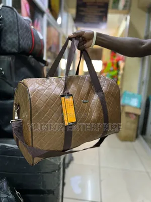 Medium Size Pu Leather Travelling Bags Black Brown Kes 1200
