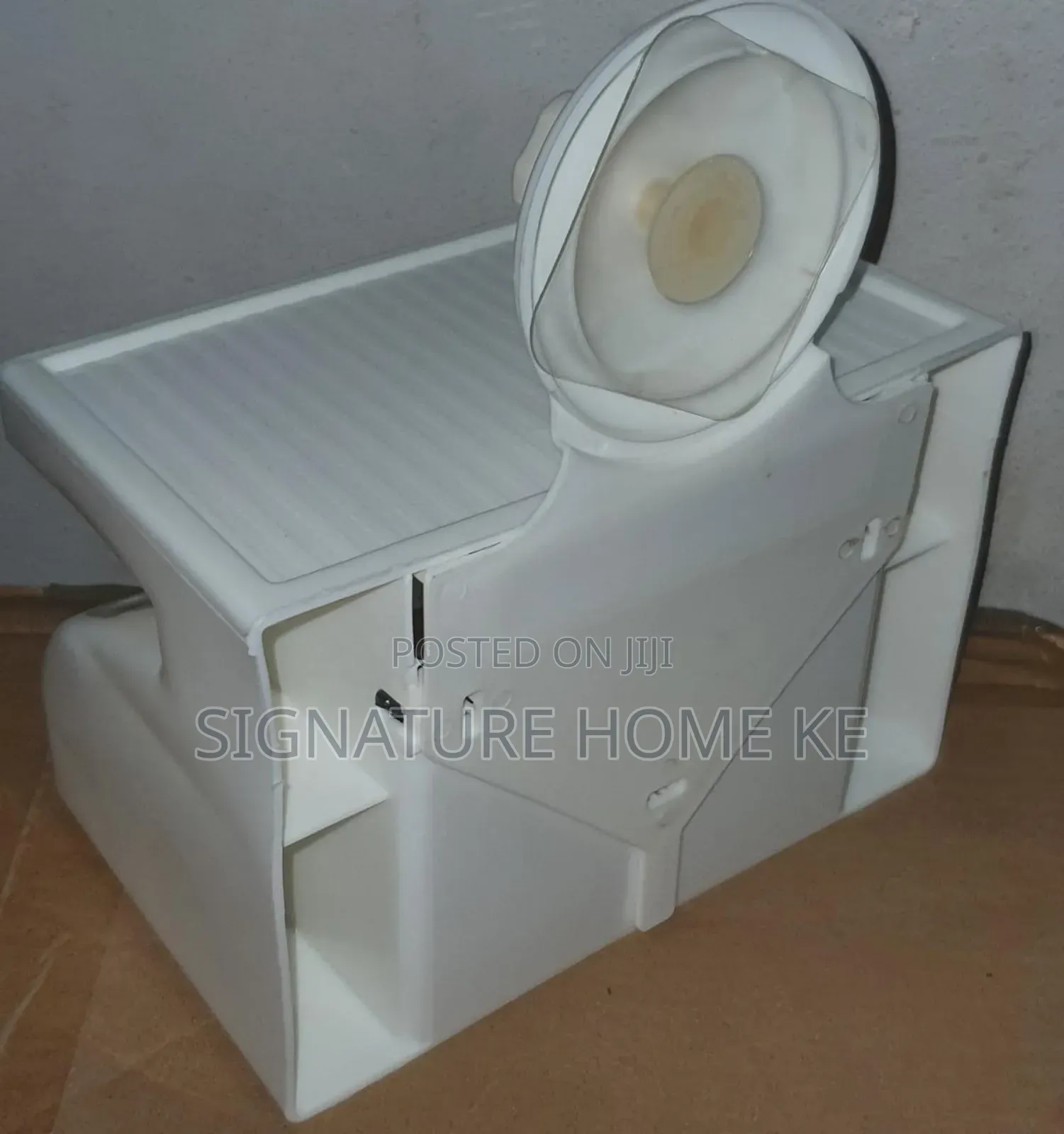 Waterproof Tissue Holder