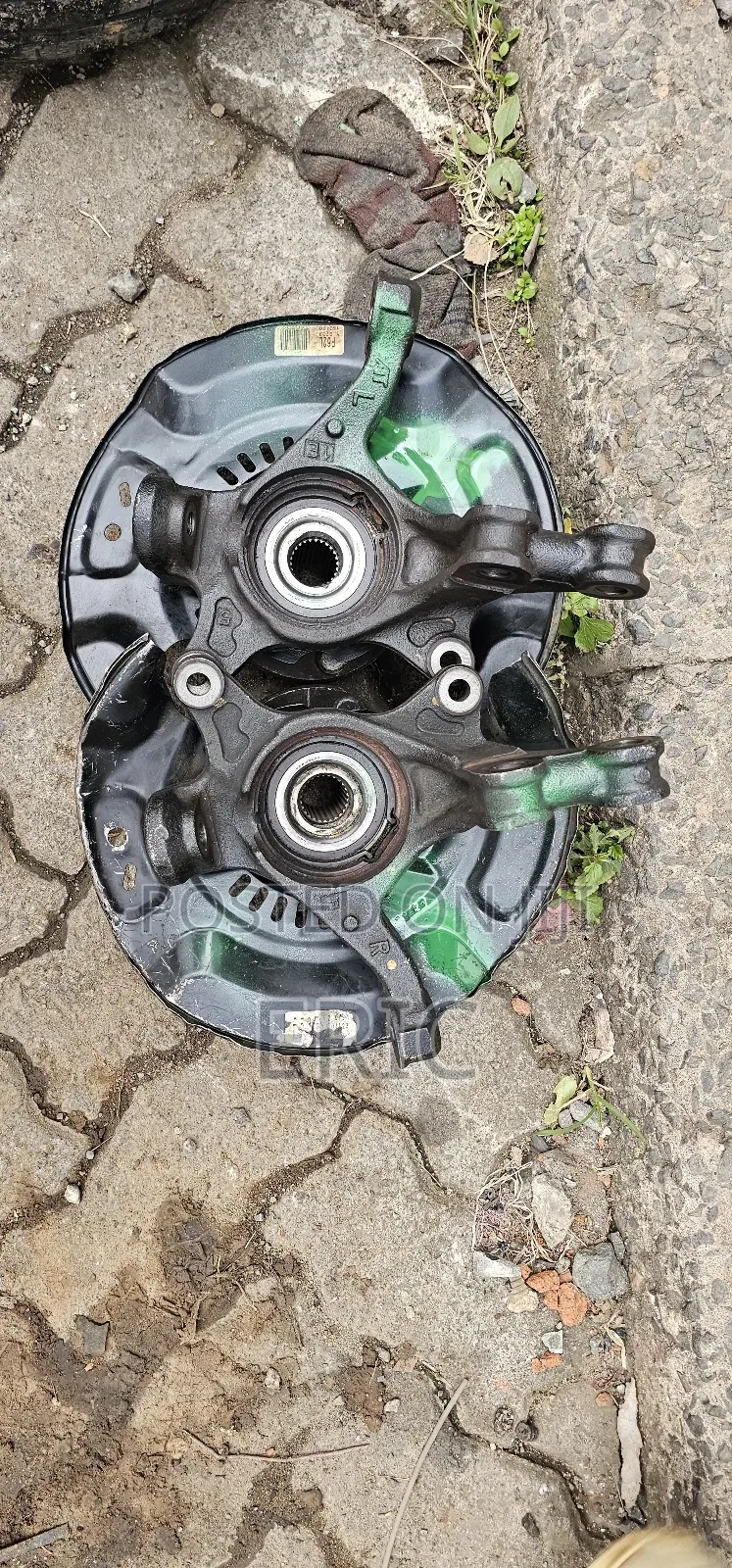 Axio 2014 Front Hub