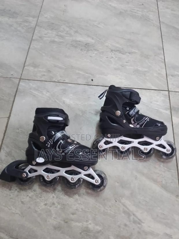 Skating Shoes - thumbnail 2