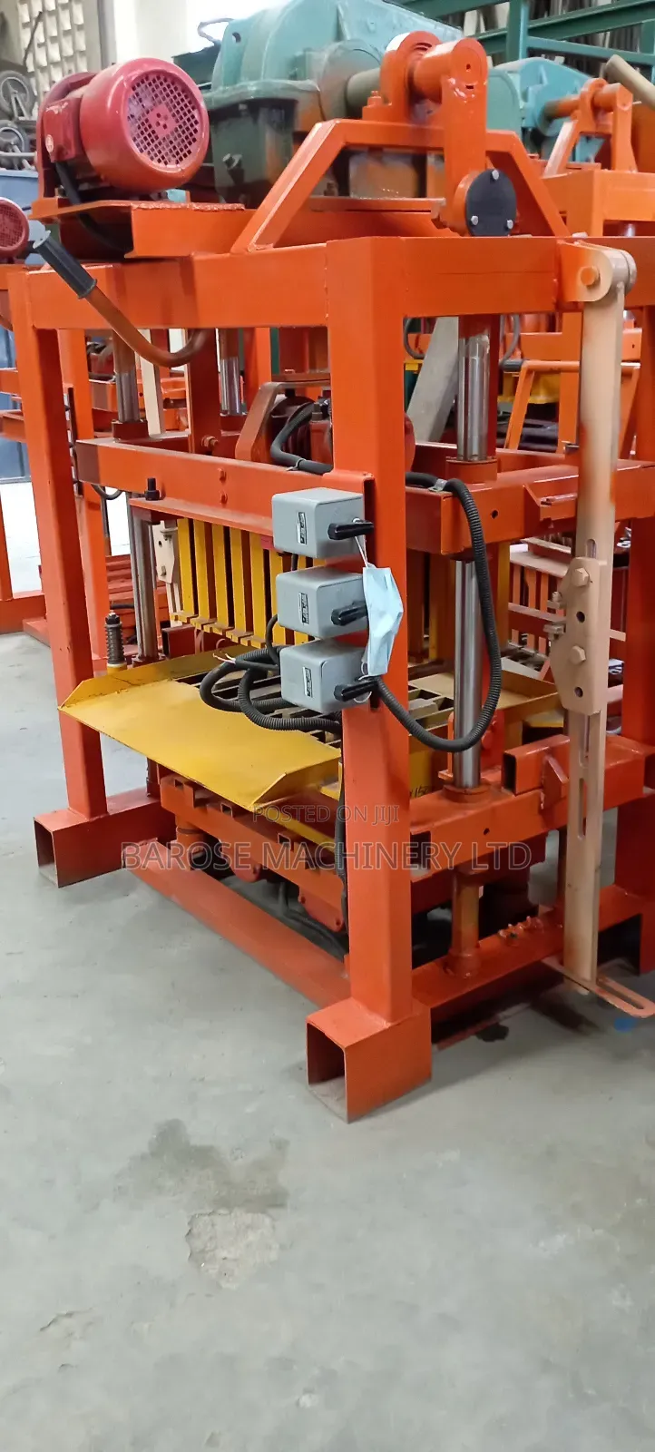 Concrete Cabro Making Machine
