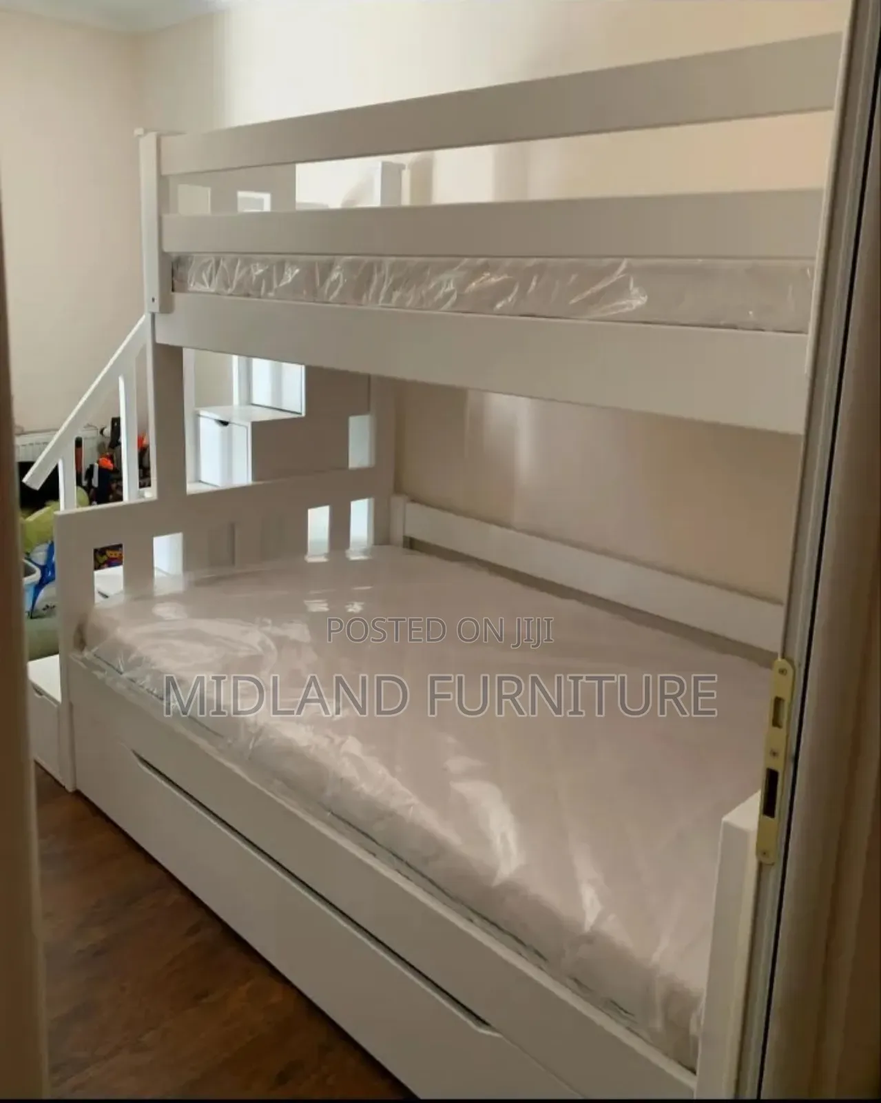 Cute Customized Bunk Beds for Girls
