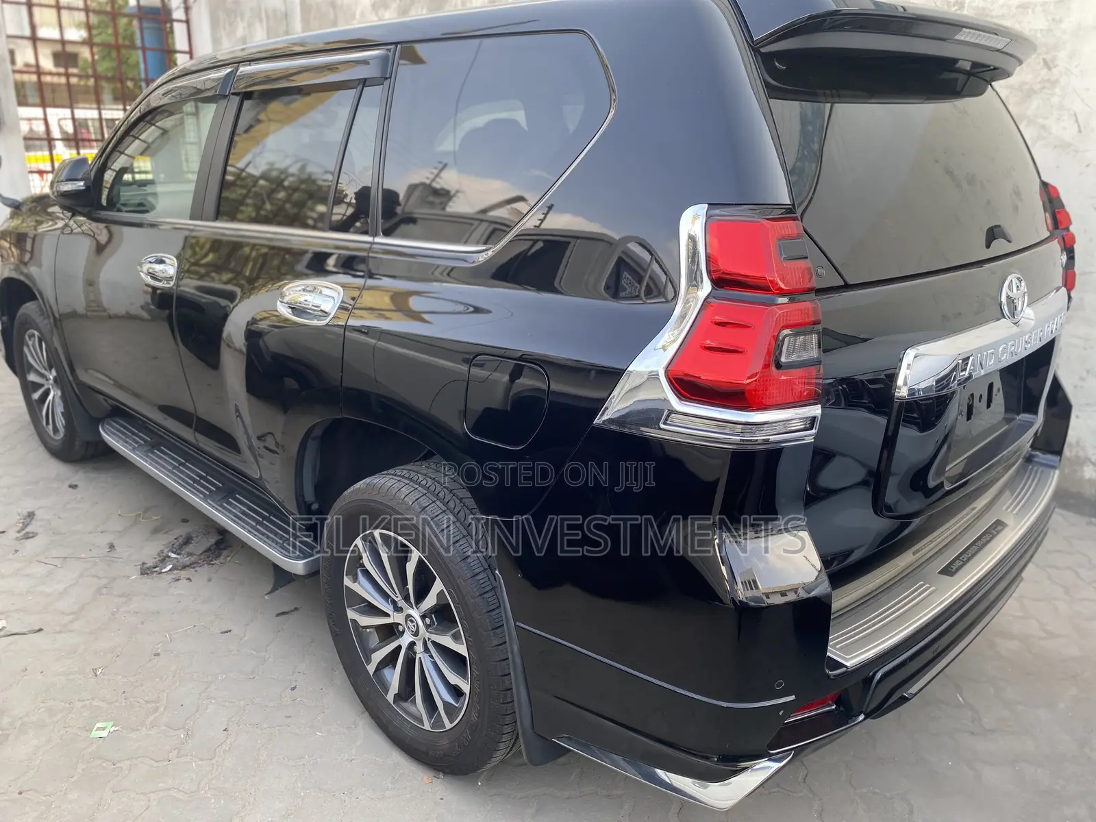 Toyota Land Cruiser Prado 2.8 2019 Black