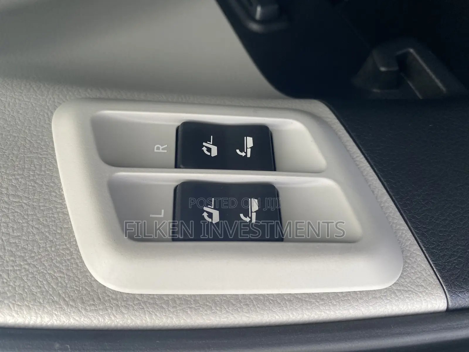 Toyota Land Cruiser Prado 2.8 2019 Black