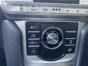Toyota Land Cruiser Prado 2.8 2019 Black