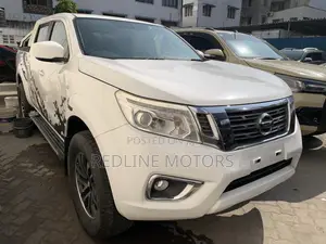 Nissan Navara 2016 Off white