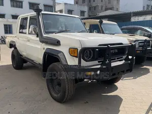 Toyota Land Cruiser 4.5 V8 TD 2018 White