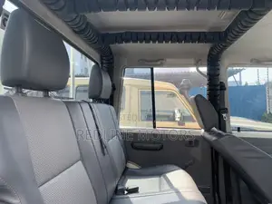 Toyota Land Cruiser 4.5 V8 TD 2018 White