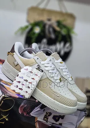 Af1 Tanbling 1st Leather
36/37/38/39/40/41/42/43/44/45