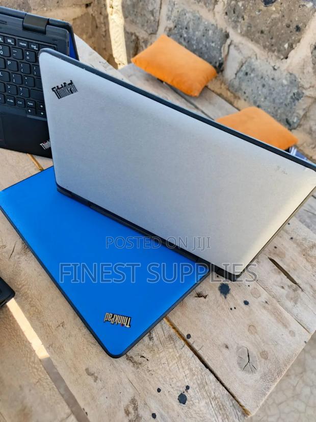 Laptop Lenovo Yoga 11e 4GB Intel Celeron SSD 128GB