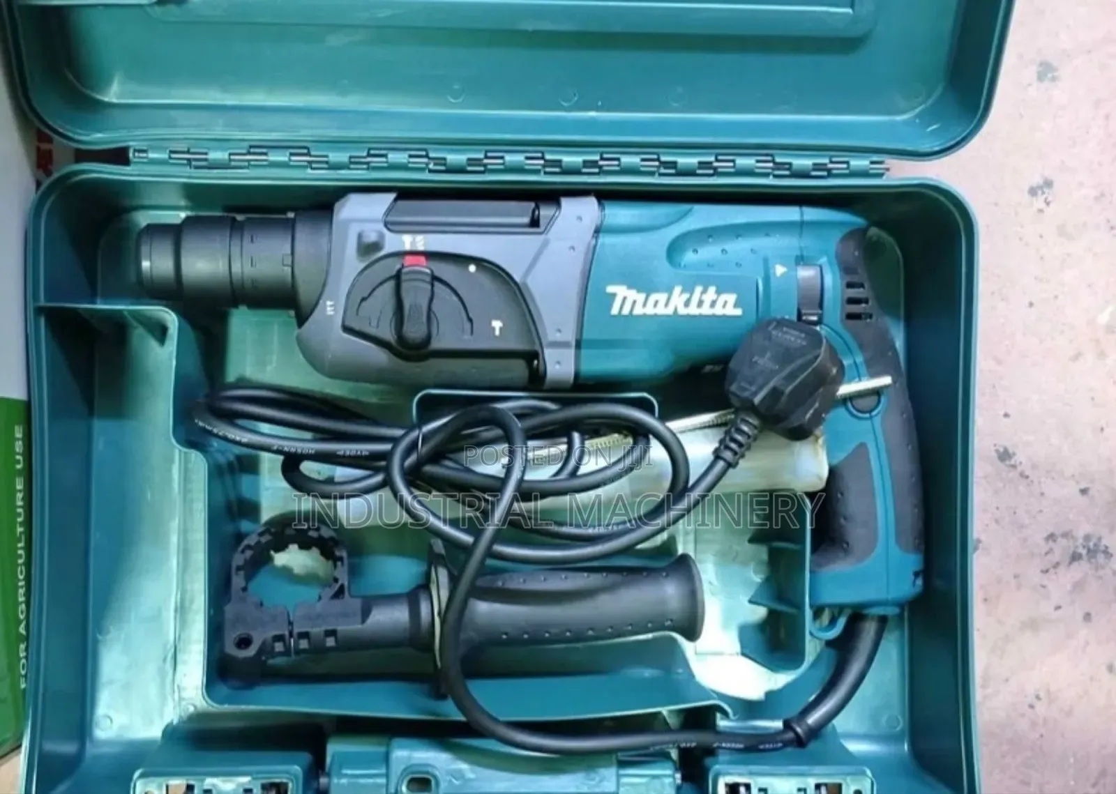 Makita Rotary Hammer > Professional